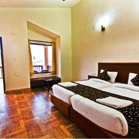 Corbett Rattan Otel Garjia Dış mekan fotoğraf