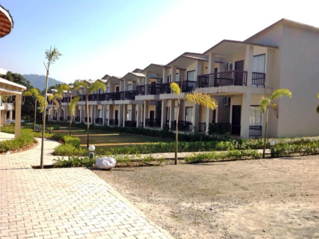 Corbett Rattan Otel Garjia Dış mekan fotoğraf