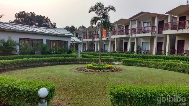 Corbett Rattan Otel Garjia Dış mekan fotoğraf